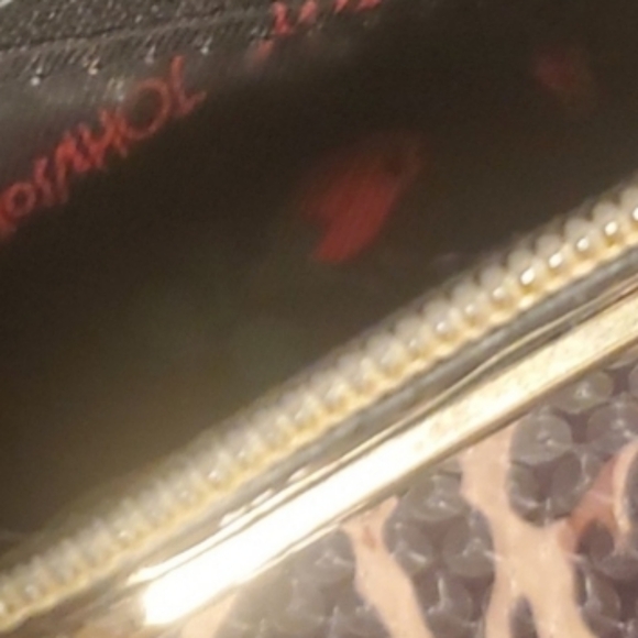 Betsey Johnson Animal Print Sequin Make Up Cosmetic Wristlet Bag rounded bottom. - Picture 5 of 10